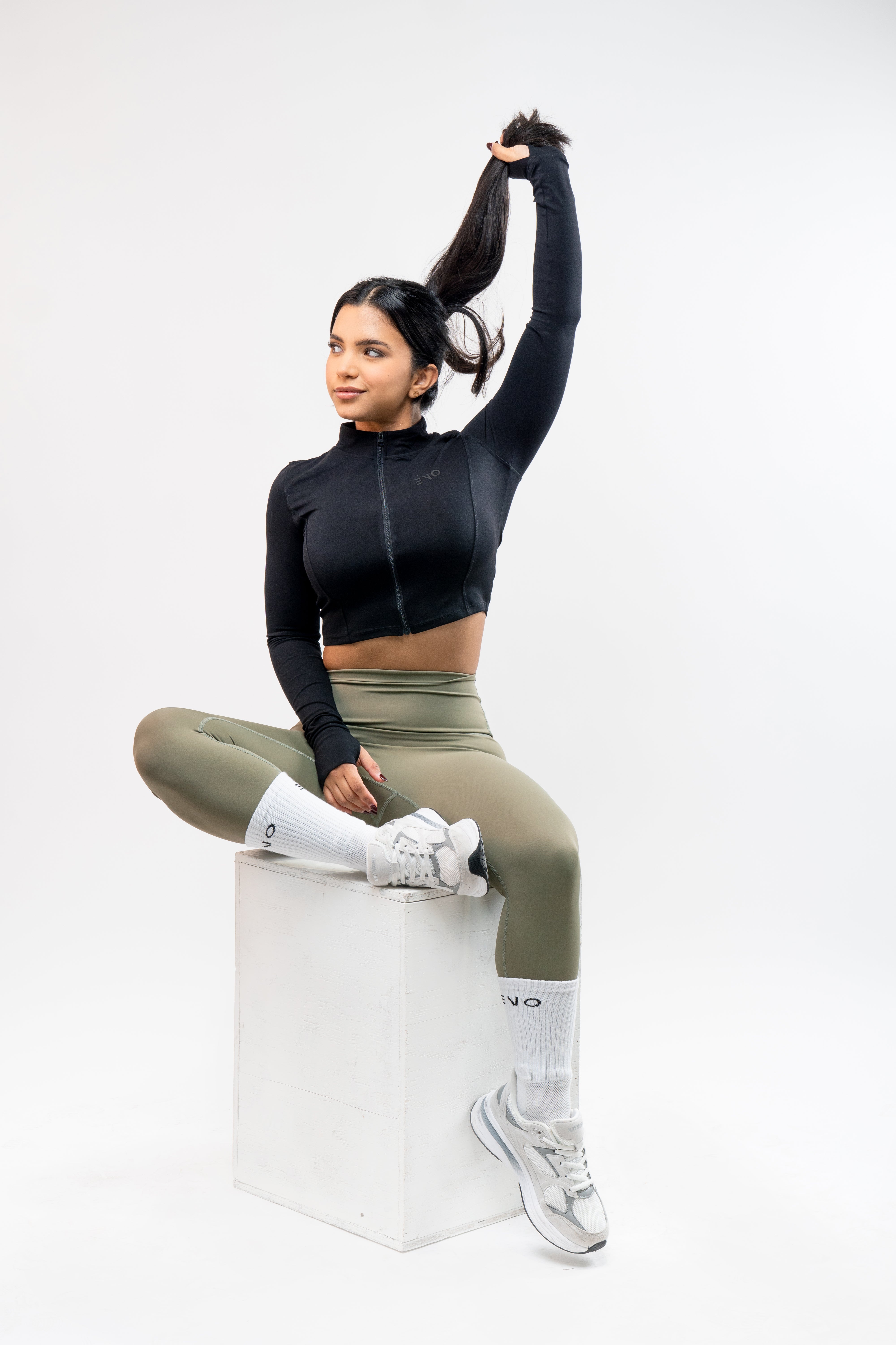 Dry Fit Black Crop Top Long Sleeve