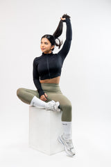 Dry Fit Black Crop Top Long Sleeve